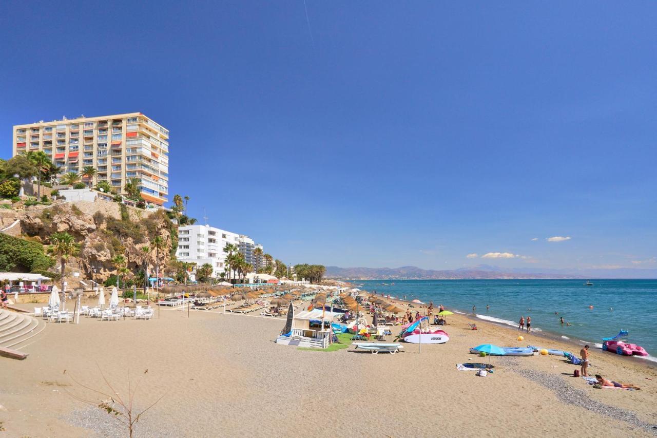 Savanna Beach. Amazing Apartment With Jacuzzi Torremolinos Esterno foto