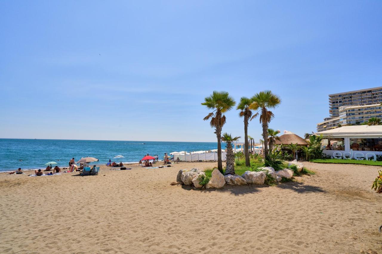 Savanna Beach. Amazing Apartment With Jacuzzi Torremolinos Esterno foto